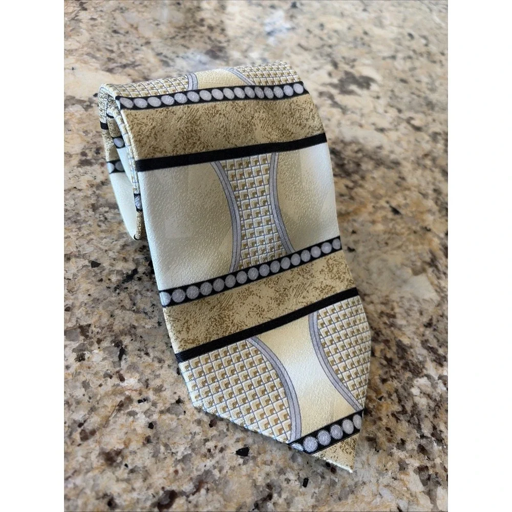 Fratello Hand Made Geometric Abstract Mens Tie Size OS Gold Cream Black Tie
